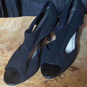 Vintage looking heels